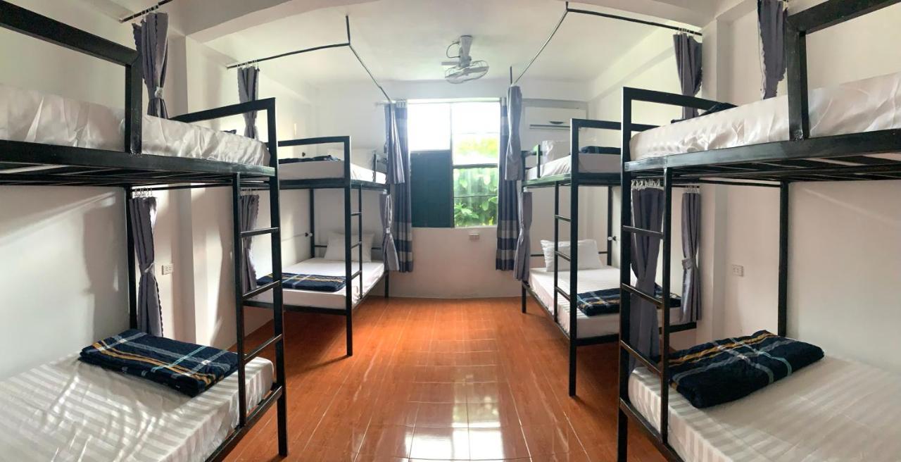 Vang Vieng Lily Backpackers Hostel Exterior photo