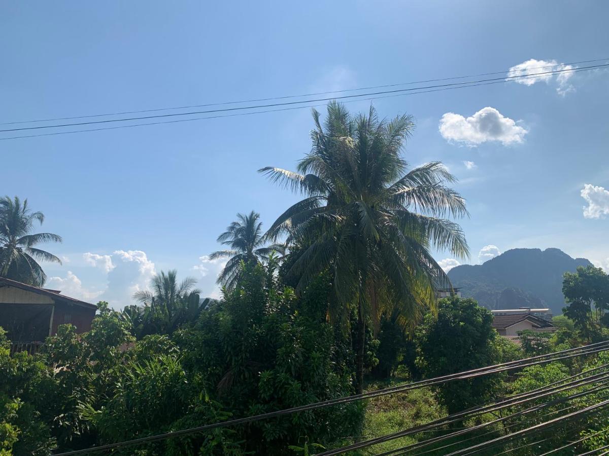 Vang Vieng Lily Backpackers Hostel Exterior photo